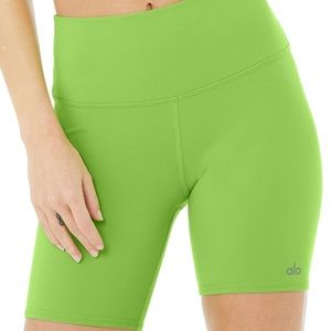 ALO YOGA Green Apple Biker Shorts